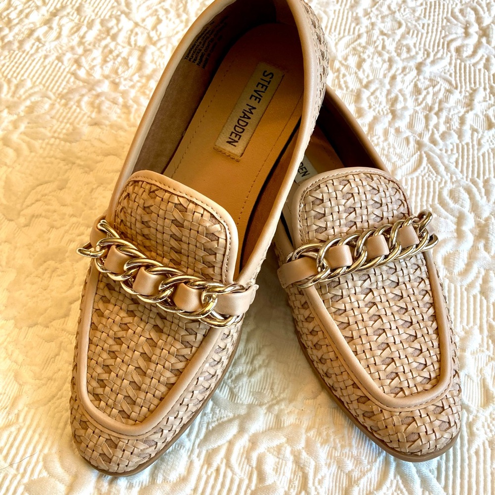 Steve Madden Tan Chain Loafers Flats - Picture 3 of 13